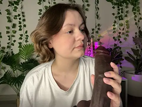 MoonIvy  online show from 01/16/26, 07:18