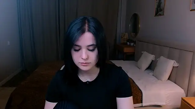 lil angel  online show from 04/17/26, 09:29