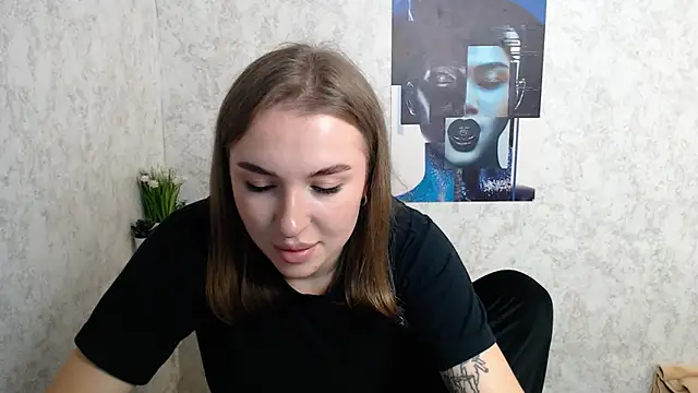 JuliaTopp  online show from 09/27/25, 08:19