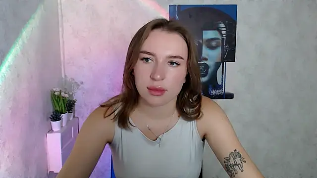 JuliaTopp  online show from 10/16/25, 05:52