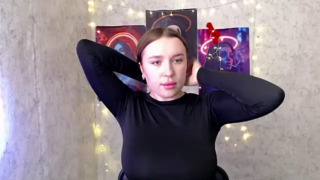 JuliaTopp  online show from 02/09/26, 06:17