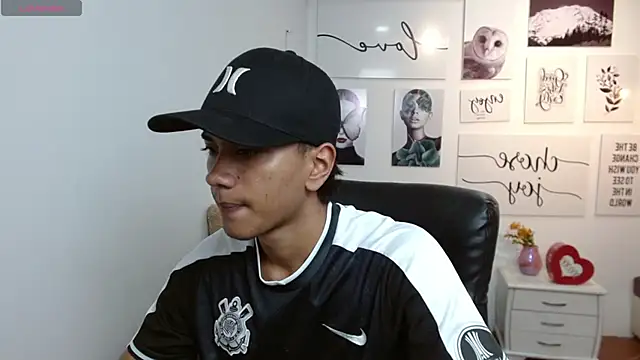 markbowie online show from 09/21/25, 02:51