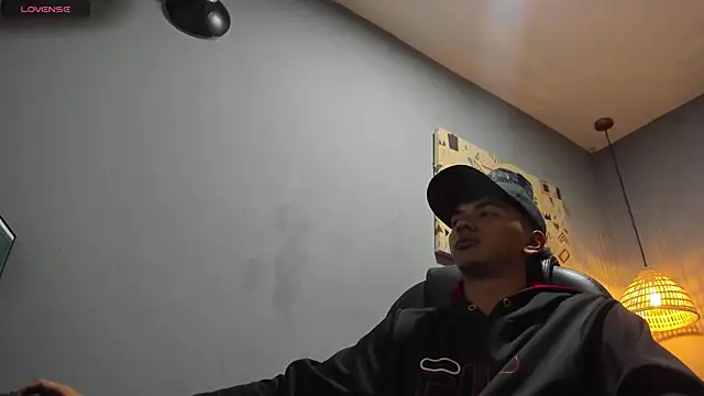 markbowie online show from 12/05/25, 12:14