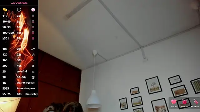 Coco joness online show from 09/18/25, 07:49