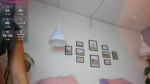 Coco joness online show from 11/28/25, 08:11