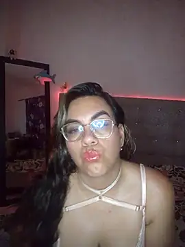 Snapshot of dulcebombomxxx chatting on 02/22/26, 03:29 dulcebombomxxx online show from 02/22/26, 03:29