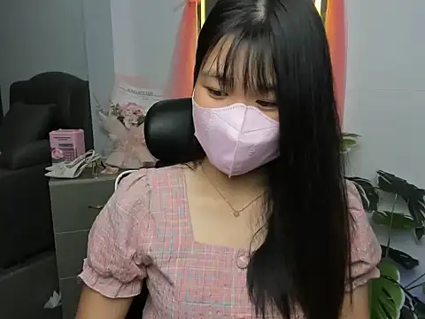 Snapshot of Xiao_cute chatting on 10/20/25, 03:01 Xiao cute online show from 10/20/25, 03:01