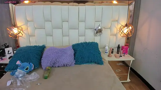 Foxxy Doll online show from 04/10/26, 02:55