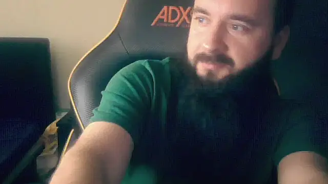 LondonMan1988 online show from 11/17/25, 03:29