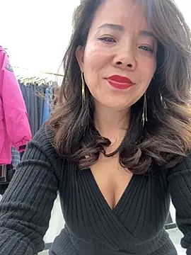 Snapshot of anna_yngs chatting on 11/09/25, 12:25 anna yngs online show from 11/09/25, 12:25