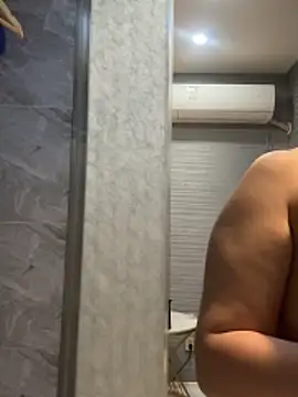 Snapshot of anna_yngs chatting on 11/30/25, 04:44 anna yngs online show from 11/30/25, 04:44