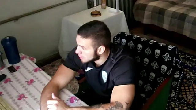 Jordan1Dior online show from 09/15/25, 06:13