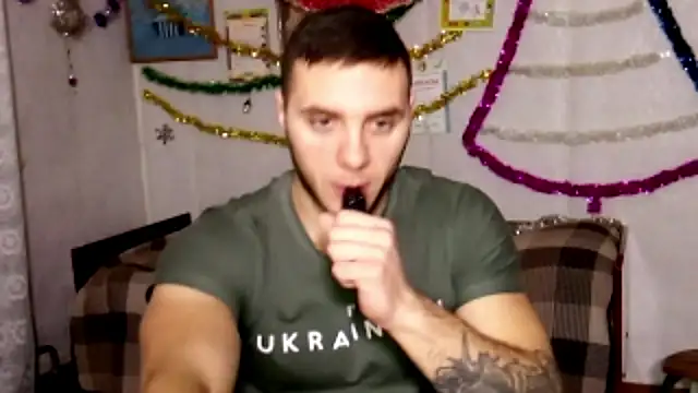 Snapshot of Jordan1Dior chatting on 12/23/25, 06:55 Jordan1Dior online show from 12/23/25, 06:55