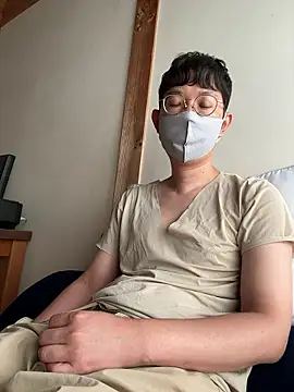 Snapshot of tom19899q chatting on 09/17/25, 07:21 tom19899q online show from 09/17/25, 07:21