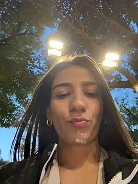 -juicy  online show from 12/20/25, 10:50