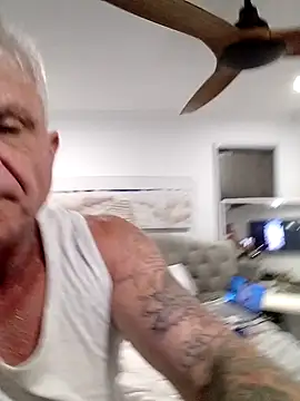 Snapshot of iamthepublickmasterbater chatting on 09/14/25, 08:52 iamthepublickmasterbater online show from 09/14/25, 08:52