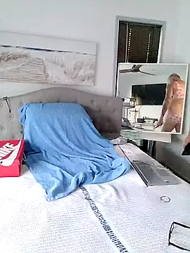 Snapshot of iamthepublickmasterbater chatting on 09/28/25, 06:41 iamthepublickmasterbater online show from 09/28/25, 06:41