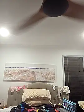 Snapshot of iamthepublickmasterbater chatting on 11/20/25, 03:34 iamthepublickmasterbater online show from 11/20/25, 03:34