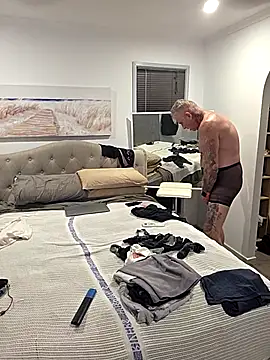 Snapshot of iamthepublickmasterbater chatting on 11/28/25, 11:13 iamthepublickmasterbater online show from 11/28/25, 11:13