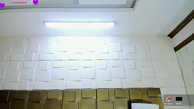 VioletLux online show from 10/21/25, 07:47