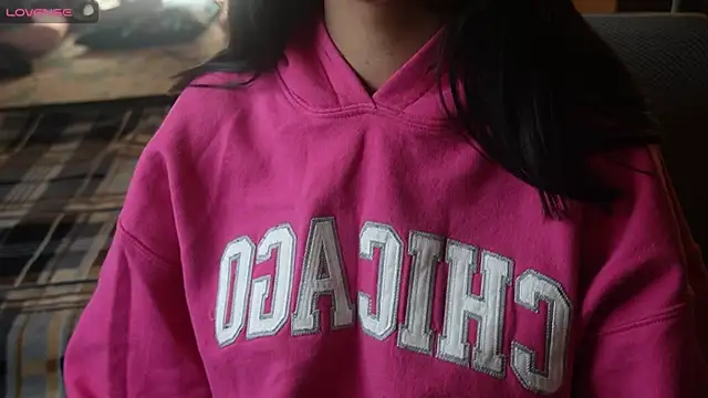 NidhiChandra online show from 12/03/25, 07:23