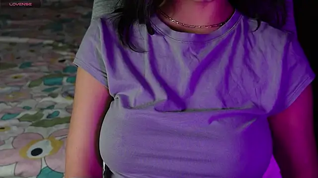 NidhiChandra online show from 03/27/26, 08:30