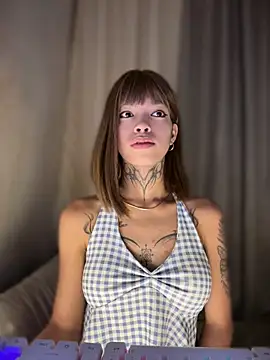 Sugarcandyyy online show from 04/23/26, 03:58