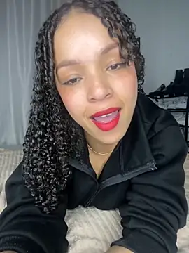 Yasmin777  online show from 11/25/25, 11:49