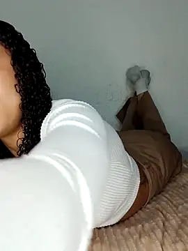 Yasmin777  online show from 12/18/25, 12:38