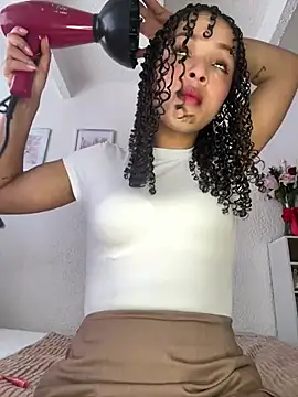 Yasmin777  online show from 04/23/26, 05:26