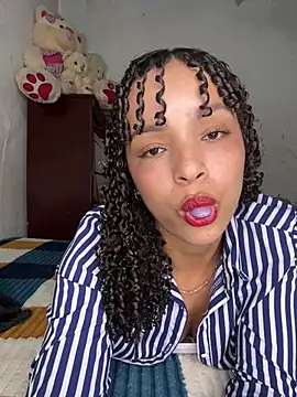 Yasmin777  online show from 07/04/26, 12:28