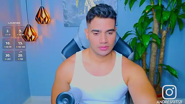 Snapshot of AndresR3 chatting on 09/19/25, 01:51 AndresR3 online show from 09/19/25, 01:51