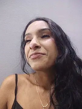 Snapshot of TharaMills chatting on 06/26/26, 03:22 TharaMills online show from 06/26/26, 03:22