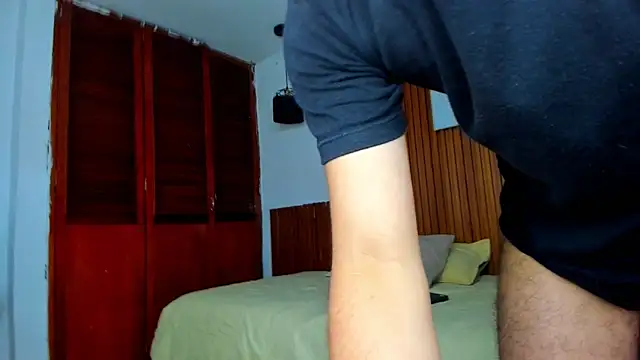 David niet online show from 11/18/25, 06:01