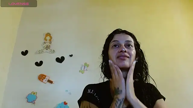 Akasha001 online show from 11/20/25, 06:40