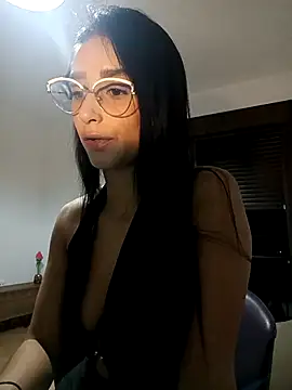 Snapshot of CandyFoxter_ chatting on 09/26/25, 08:24 CandyFoxter  online show from 09/26/25, 08:24