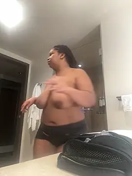 Thiccmamaa online show from 03/01/26, 07:05