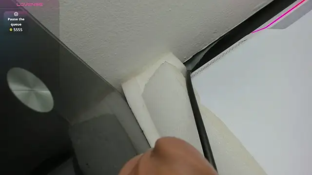 blue wxw online show from 10/08/25, 02:53