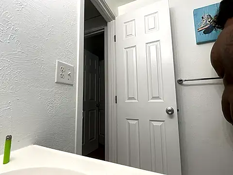 Bleuk online show from 04/17/26, 02:20