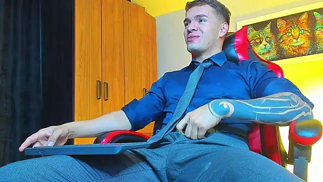 Snapshot of ALPHA_DOMINUS_ chatting on 10/02/25, 03:57 ALPHA DOMINUS online show from 10/02/25, 03:57