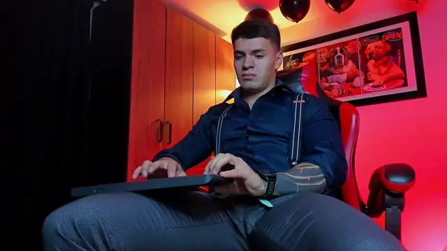 Snapshot of ALPHA_DOMINUS_ chatting on 11/27/25, 03:52 ALPHA DOMINUS online show from 11/27/25, 03:52