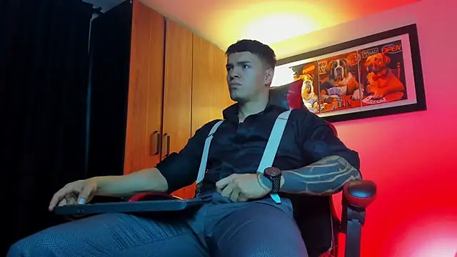 Snapshot of ALPHA_DOMINUS_ chatting on 11/29/25, 03:42 ALPHA DOMINUS online show from 11/29/25, 03:42