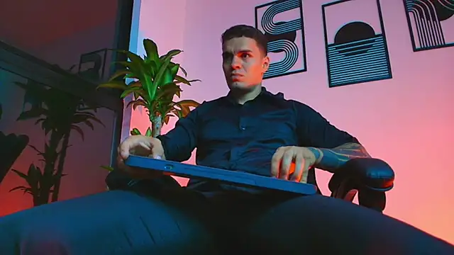 ALPHA DOMINUS  online show from 03/25/26, 03:45