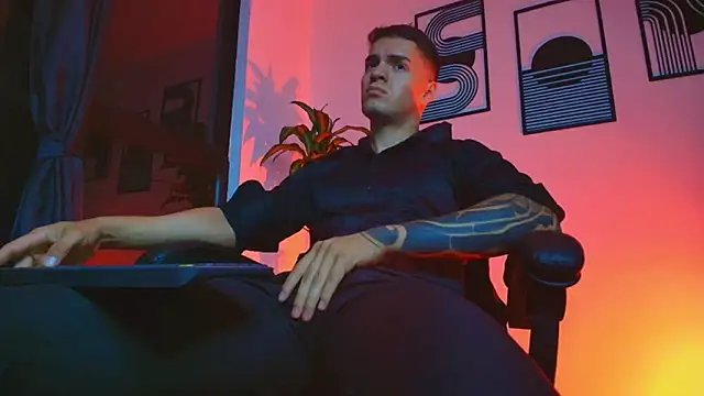 ALPHA DOMINUS  online show from 04/14/26, 04:07