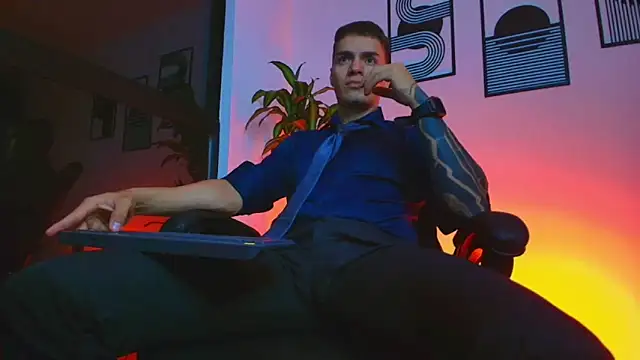 ALPHA DOMINUS  online show from 04/24/26, 03:53