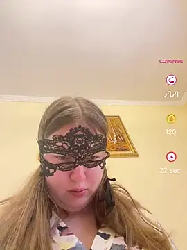 ShyPampBlondie online show from 04/27/26, 10:24