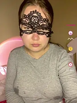 ShyPampBlondie online show from 05/07/26, 10:42