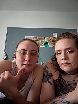 Snapshot of AndHerXO chatting on 02/06/26, 12:52 AndHerXO online show from 02/06/26, 12:52