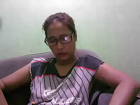HotLadyPinay32 online show from 07/10/26, 09:12