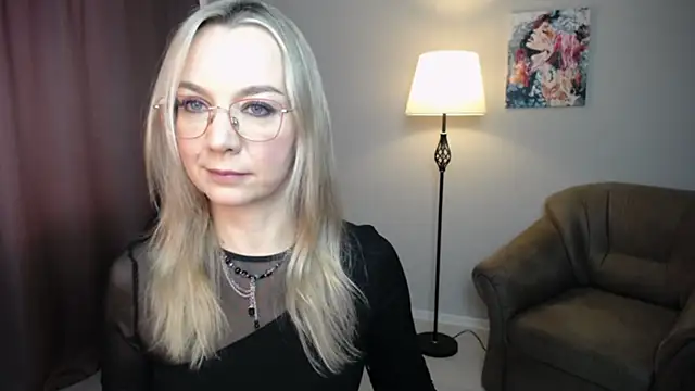 Ava Elior online show from 12/16/25, 10:42